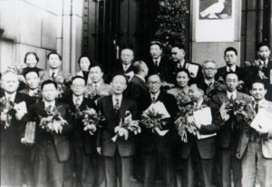 1940-1949_xu-beihong-prague_hi-res